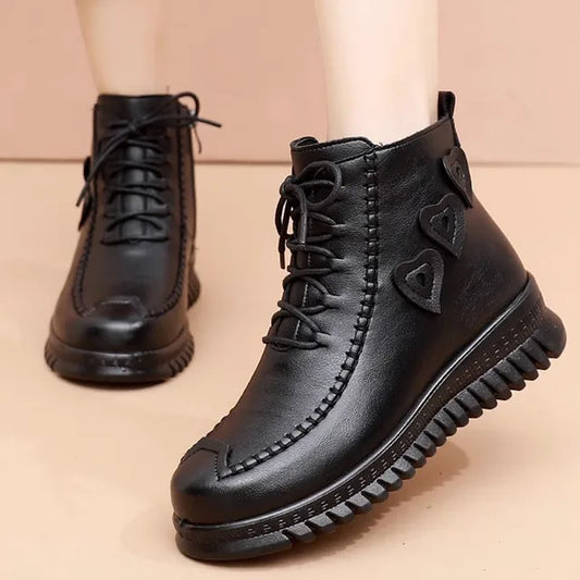 Elegante flache Stiefeletten aus veganem Leder für Damen | Perfekt für Sommer